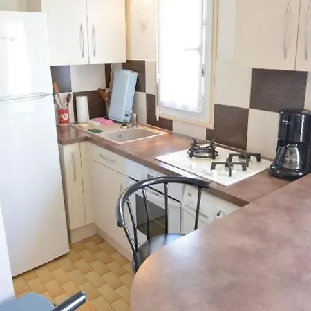 4 Pers 1 1 Mezzanine Terrasse Parking Ref Ag106 Διαμέρισμα